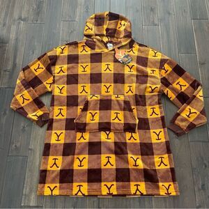 Yellowstone Men’s Cozy Hooded Blanket Robe One Size NWT